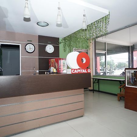 Capital O 2885 Hemra Hotel Balikpapan  Extérieur photo