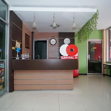 Capital O 2885 Hemra Hotel Balikpapan  Extérieur photo