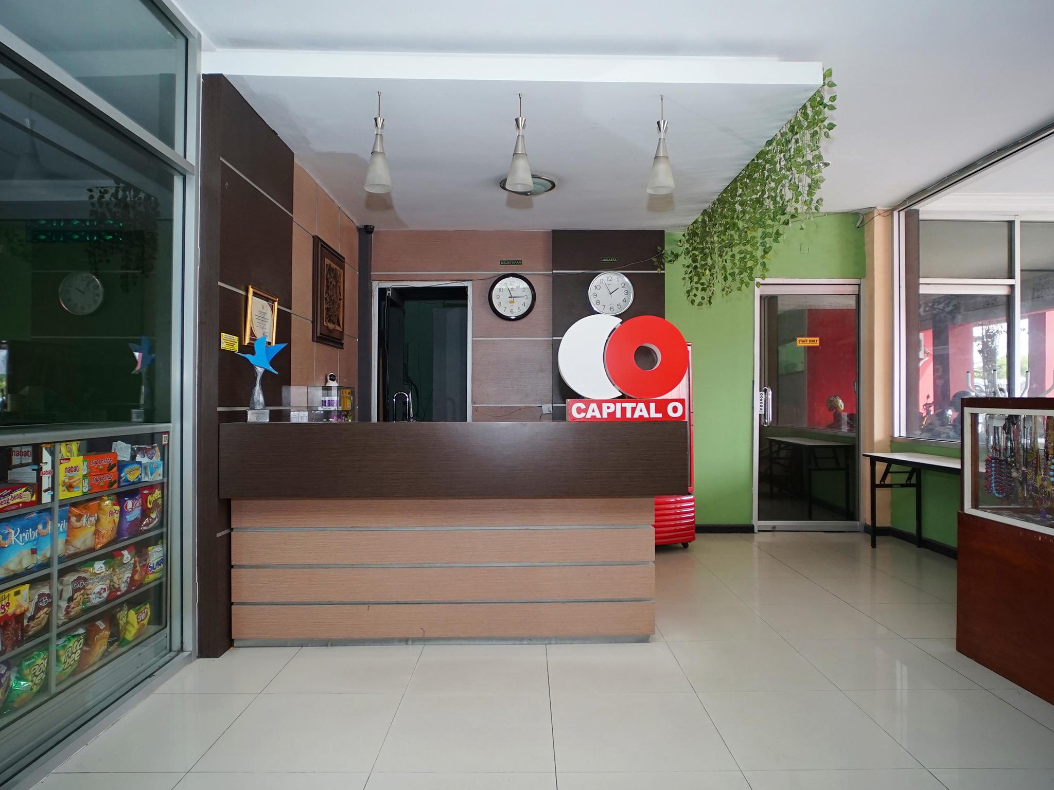 Capital O 2885 Hemra Hotel Balikpapan  Extérieur photo